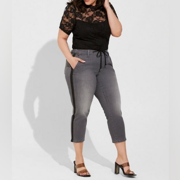 torrid Pants - 4X • Torrid • Crop Pull-On Weekend Straight Super Soft Mid-Rise Jean